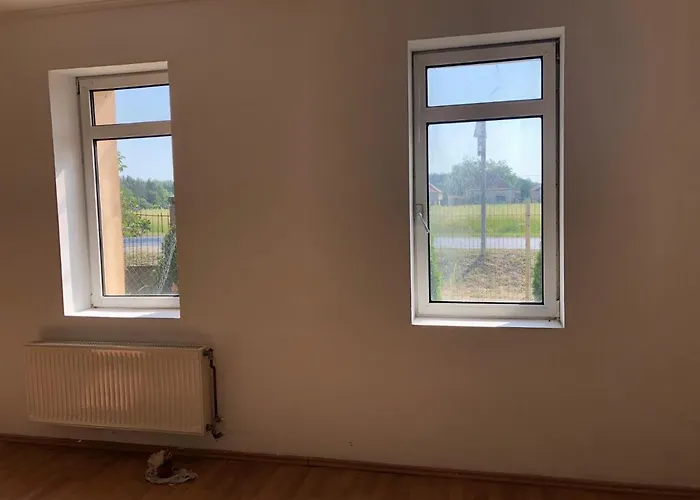 Feel Natural And Relaxed In A 3 Bedroom B In